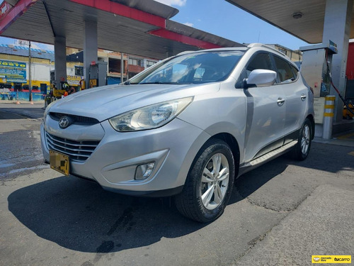 Hyundai TUCSON IX-35 2.0