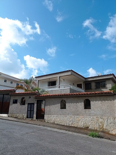 Best House Vende Bella Casa En Los Castores, San Antonio De Los Altos