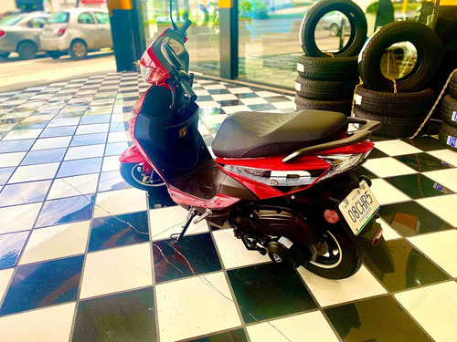 Imagen 8 de 9 de Motoneta Italika D150