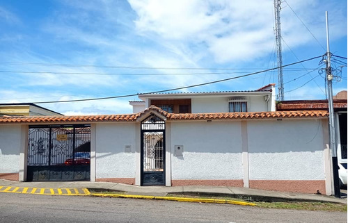 Casa En Venta Av. 19 De Abril