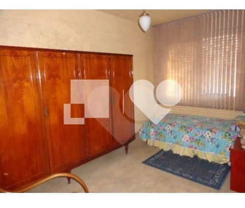 Casa 3 Dormitórios No Bairro Chácara Das Pedras. - 28-im411448