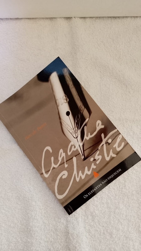 Os Elefantes Não Esquecem, Agatha Christie, De Agatha Christie. Editorial Nova Fronteira Em Português, 2002 (Usado)