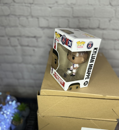 Funko Pop Futbol Psg Paris Saint Kylian Mbappé Visita No 31 (Usado)