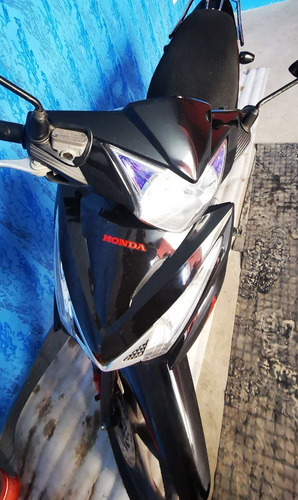 Imagen 5 de 10 de Moto Honda Wave 110 S