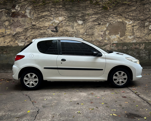 Peugeot 207 1.4 Active 75cv