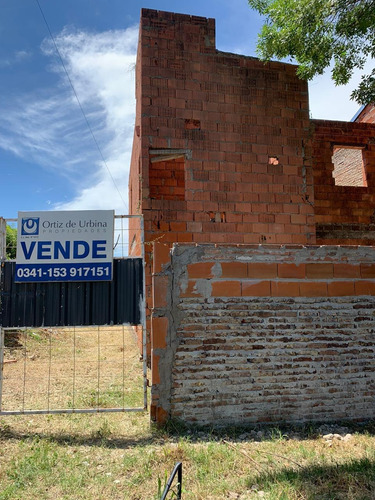 Imagen 2 de 10 de Terreno Con Casa Sin Terminar Fisherton!