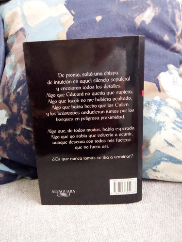 Saga Crepúsculo 3 - Eclipse, De Meyer, Stephenie. Ficción. (Usado)