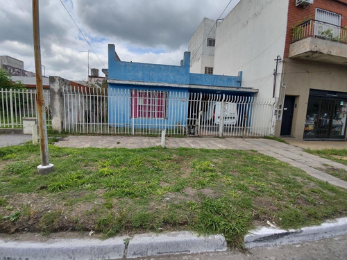 Imagen 1 de 11 de Casa En Venta En Gregorio De Laferrere