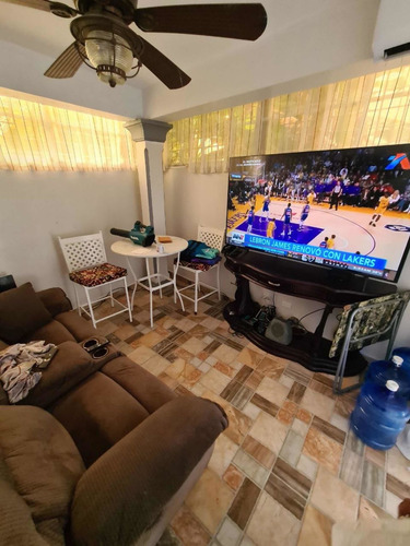 Imagen 9 de 30 de Casa De Oportunidad Con Piscina En Residencial Cerrado