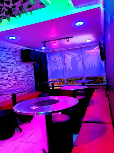 Karaoke Bar