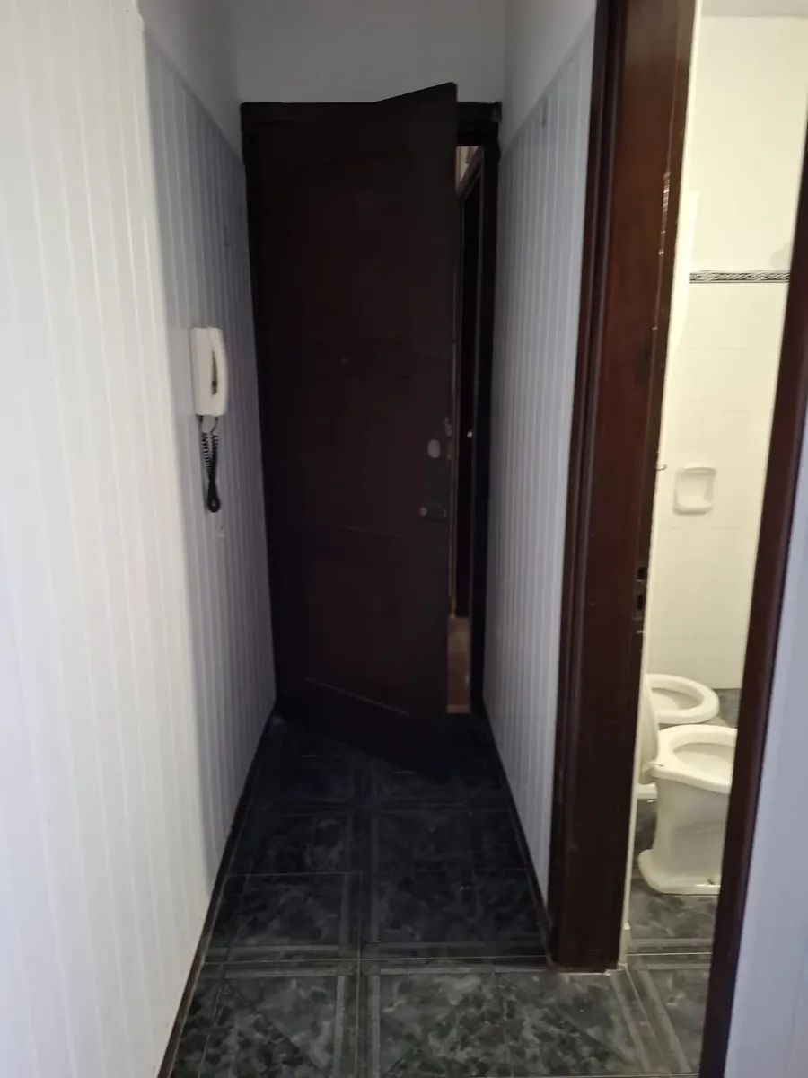 Prox.rambla Reciclado Planta Baja Interior 2 Patios Bajos Gastos · Foto 4