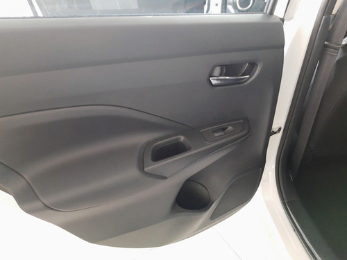 Imagen 15 de 15 de Nissan Versa Sense Cvt 2022
