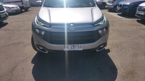 RAM 1000 1.8 Cd Big Horn Night Edition 4X2 At6