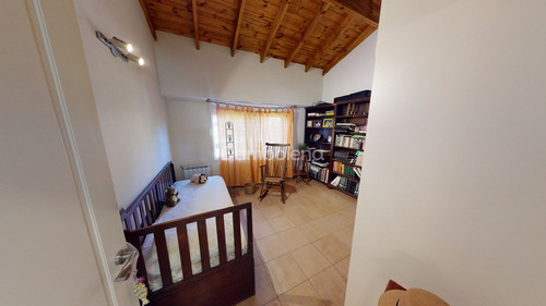 Casa Chalet En Venta O Permuta Ubicado En Francisco Álvarez, Moreno, G.b.a. Zona Oeste