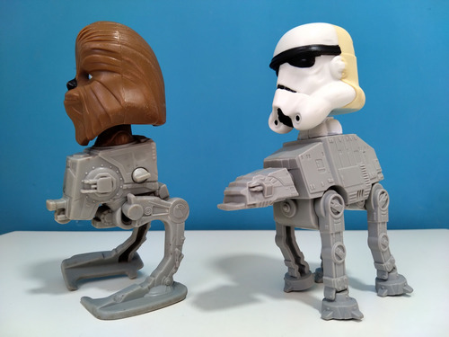 Set Muñecos Star Wars X 2 (storm Tropper Y Chewbacca)2008 (Usado)