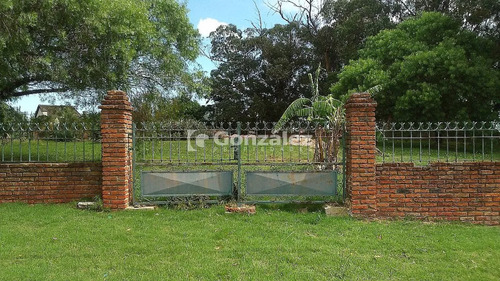 Cl. Artigas Y Maldonado