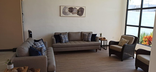 Casa En Venta Privada Nortemerida 4 Rec, Piscina, Amenidades De Lujo