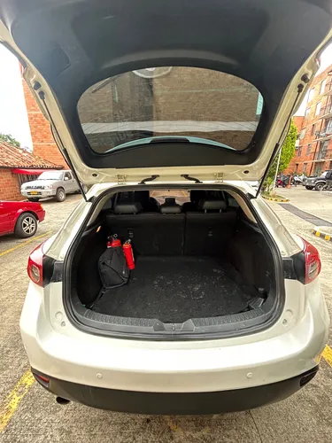 Mazda 3 Hatchback 2016