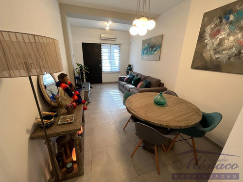 Imagen 7 de 30 de Excelente Ph 3 Ambientes Con Patio. Sin Expensas