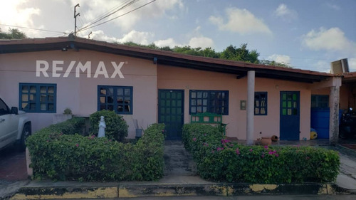 Imagen 4 de 20 de Casa En Mundo Nuevo, Los Robles, Urbanización El Portal De Los Robles, Municipio Maneiro, Isla De Margarita.