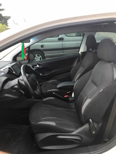 Peugeot 208 Active Nivel 6