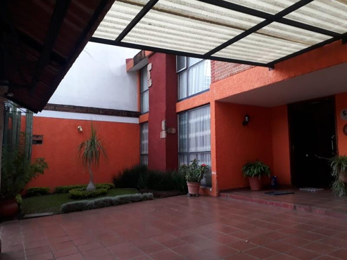 Casa En Venta En Chapultepec Norte, Morelia, Michoacán De Ocampo C.p. 58260
