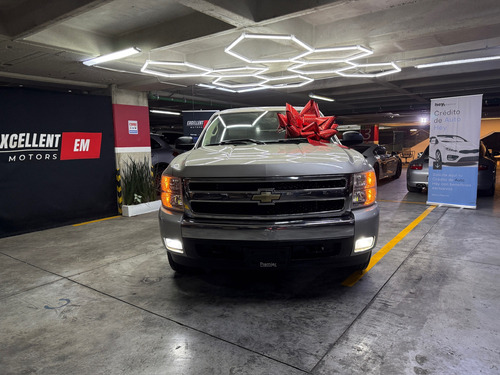 Chevrolet Cheyenne 5.3 2500 Cab Ext B 4x4 Mt