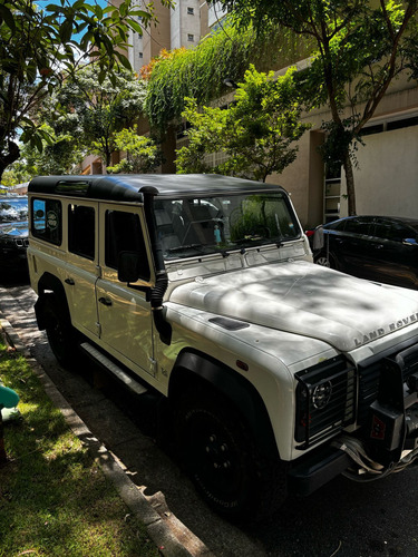 Land Rover Defender 110
