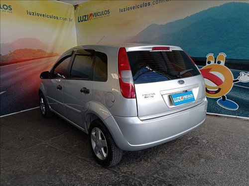 Imagem 3 de 14 de Ford Fiesta 1.0 Supecharger Gasolina Manual 2003