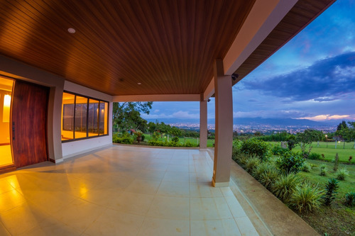 Imagen 8 de 13 de Propiedad Con Espectacular Vista - San Rafael De Heredia
