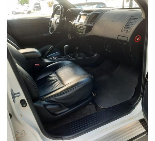 Toyota Hilux 3.0 SRV 4X4 CD 16V TURBO INTERCOOLER DIESEL 4P AUTOMÁTICO