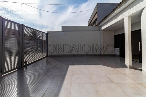Imagem 2 de 21 de Vicente Pires, Rua 03, Casa Térrea C/ 400m², 4 Quartos (2 Suítes) + Área De Lazer - Villa139794