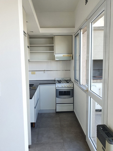Imagen 5 de 18 de Venta Depto 2 Amb Florida Oeste-balcon-parrilla