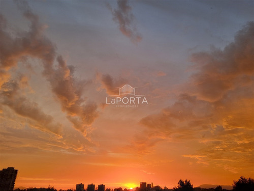 Remodelado/ Metro Los Dominicos/ Iluminado