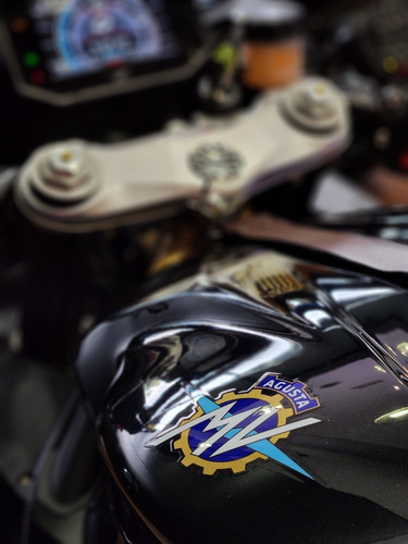Imagen 12 de 25 de Moto Mv Agusta Superveloce 800 Negra
