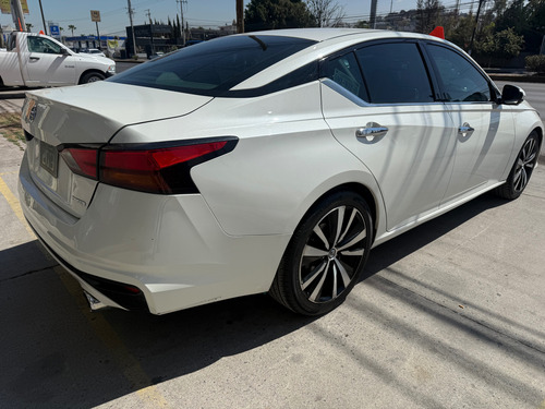 Nissan Altima EXCLUCIVE 2.OT