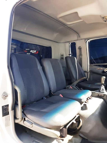 Imagen 8 de 10 de Mitsubishi Fm-657 2008 4x2 Sincrónico