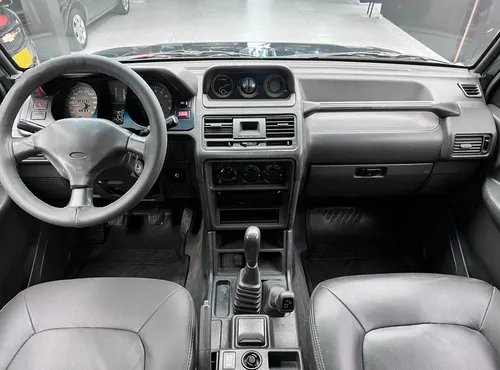 Mitsubishi Montero 3.0 V13