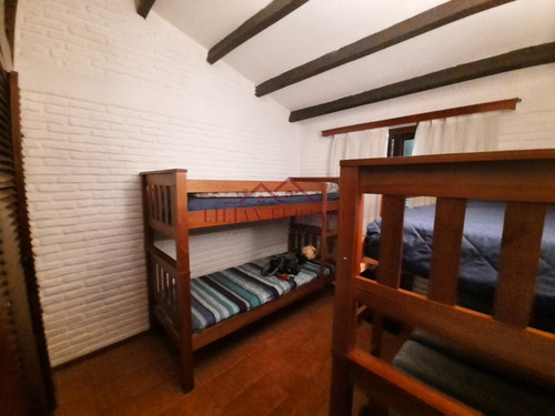 Hermosa Casa Ubicada Estratégicamente En El Barrio De San Rafael- Ref: 1330