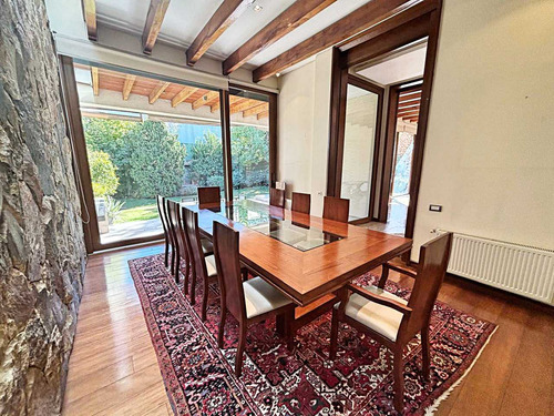 Lo Barnechea // Hermosa Casa En Condominio (101550)