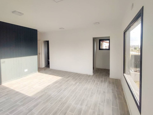 Imagen 28 de 30 de Moderna Casa De 4 Ambientes A Estrenar En Venta En San Ramiro, Pilar Del Este
