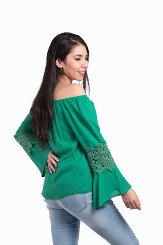 Imagen 2 de 3 de Blusa Campesina Manga Larga Con Aplicacion