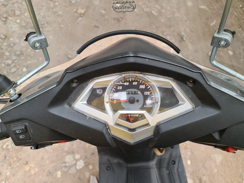 Imagen 7 de 10 de Moto Scooter Corven Expert 150 Full Completa Igual A Nueva!!