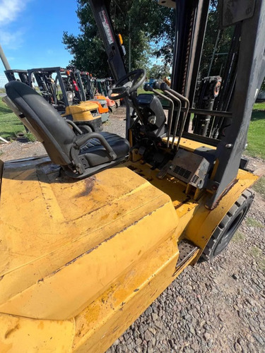 Autoelevador Cat 5000kg Torre Triple 6 Metros Impecable