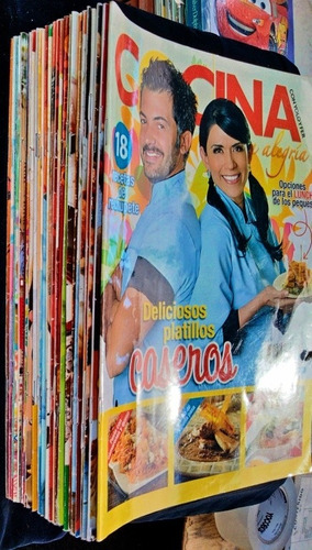 30 Revistas De Cocina Con Alegría Con Yolo Y Fer, México 