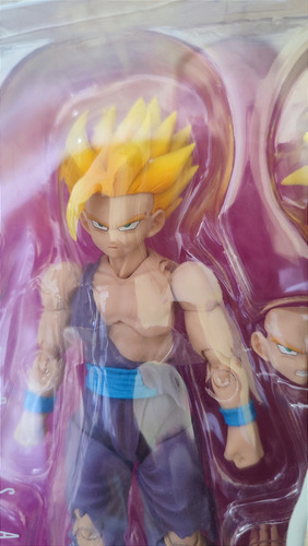Figura de acción Super Saiyan de Bandai S.H. Figuarts