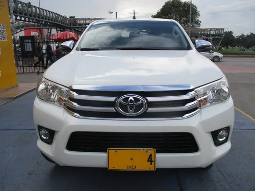 Toyota Hilux Srv Doblecabina 4x4 2800cc At Aa