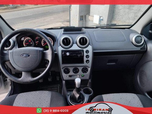 Imagem 5 de 7 de Ford Fiesta Class 1.6 8v Flex 5p Flex 2012