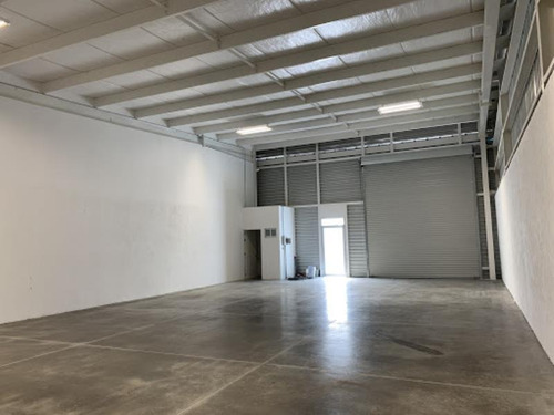 Imagen 2 de 2 de Bodega Comercial En Renta Industrial Jurica