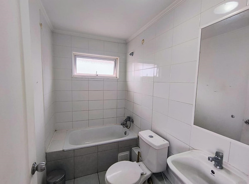 Casa En Venta De 3 Dorm. En Quilpué